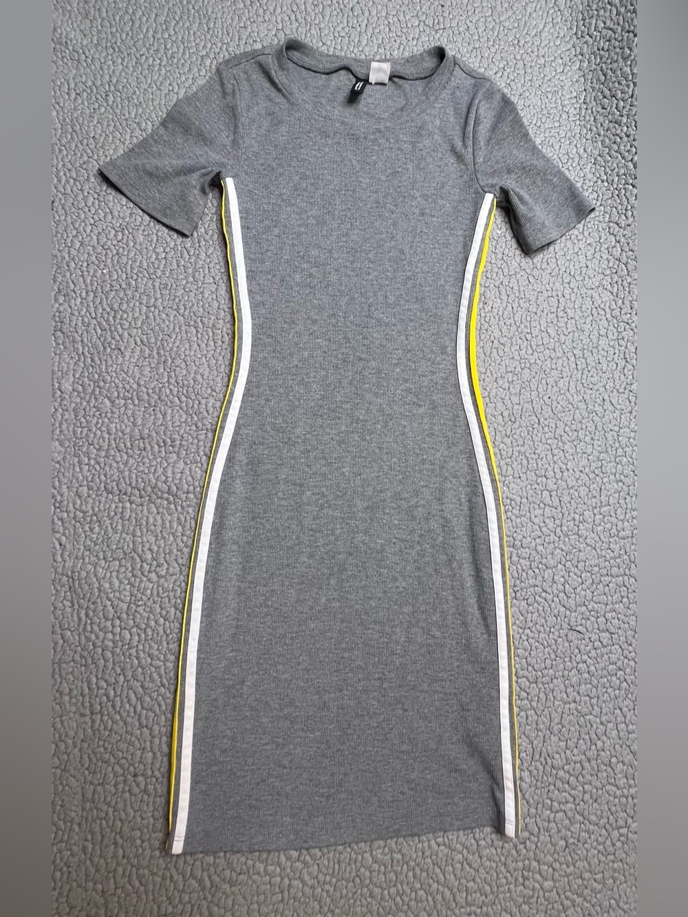 Divided By H&M  Bodycon Grey And Yellow Dress Women’s Size 2 Short Sleeve